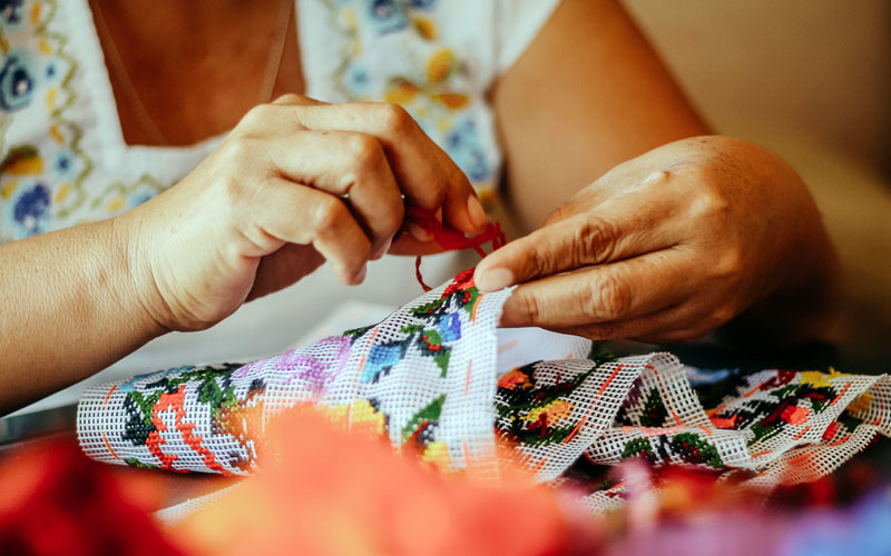 bordado a mano en Maní Yucatán